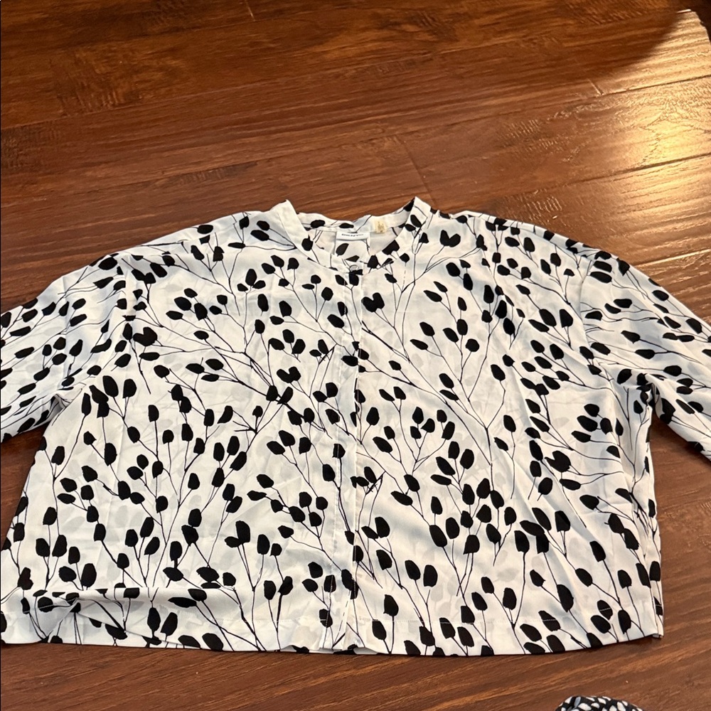 DKNY Monochrome Leaf Pattern Blouse - image 1
